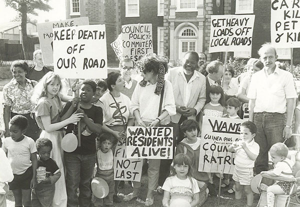 Local campaign against traffic at Mt Pleasant Road, Tottenham in 1986